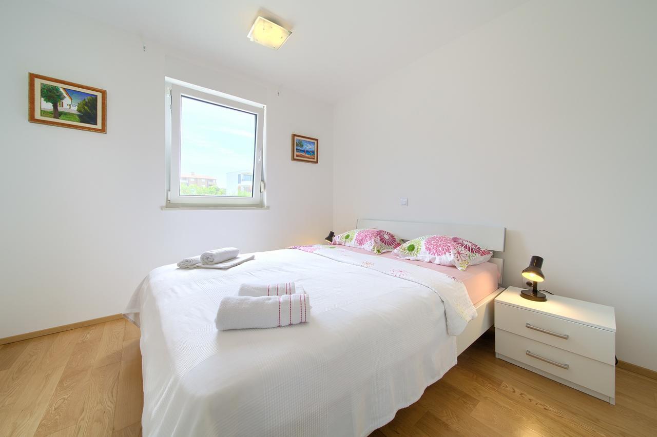 Casa Bella Apartment Malinska Ngoại thất bức ảnh